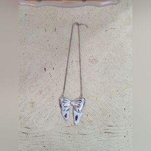 Vintage Elegant Silver Bow Necklace